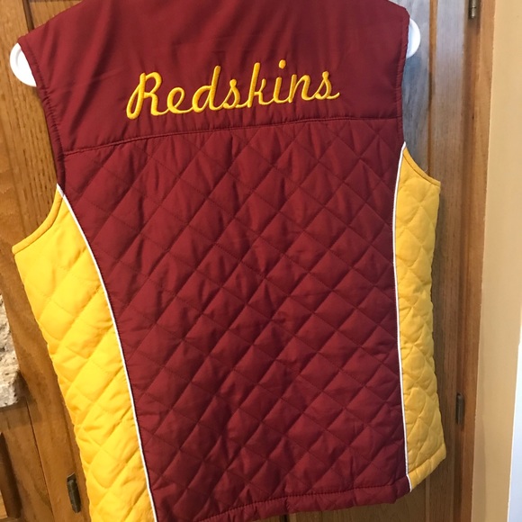 NFL Redskins Vest - Picture 3 of 4